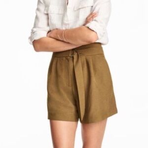 H&M High-Waisted Belted Shorts size 4